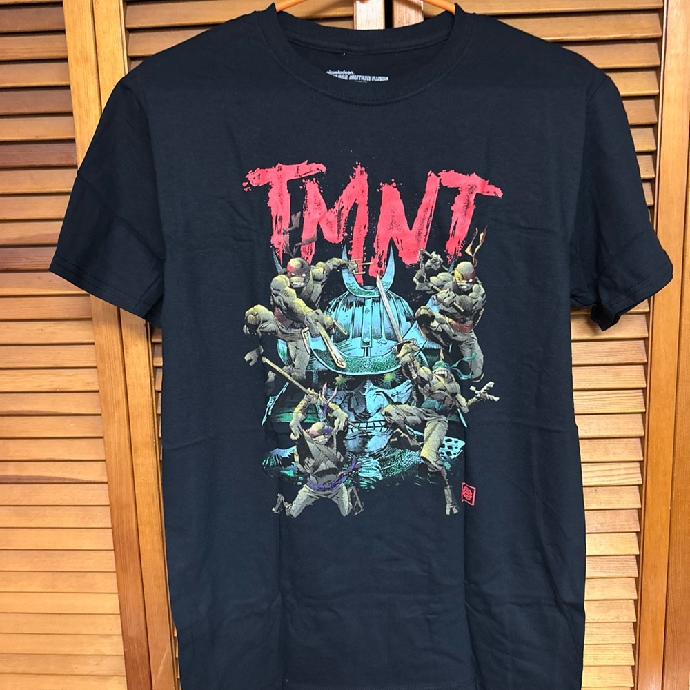 Loot Crate Black TMNT Short Sleeve Tee